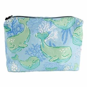 NEW Simply Southern cosmo splash bag in Whale Print